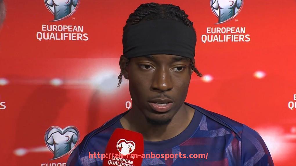 安博体育官网-世俱杯比赛战况直击:焦点赛事比分与赛场亮点回顾